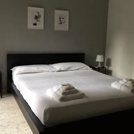 Gatto Bianco Picone 19 3* Bari