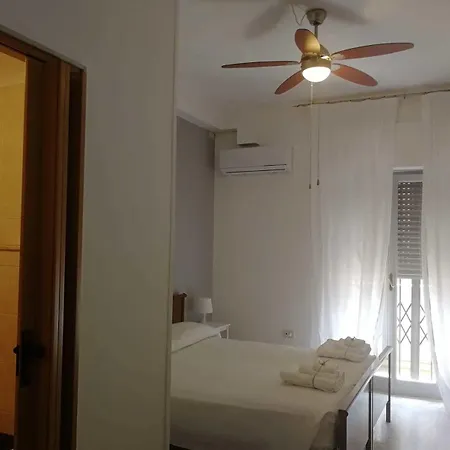 Gatto Bianco Picone 19 Guest house