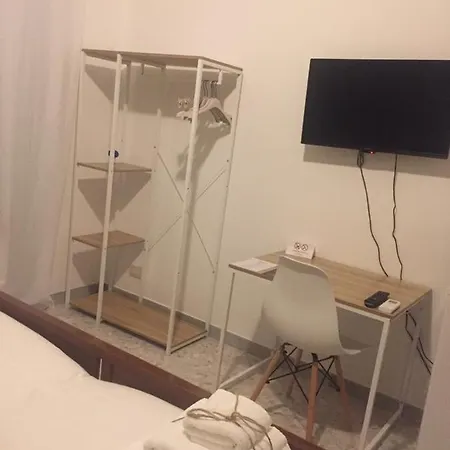 Guest house Gatto Bianco Picone 19 3*