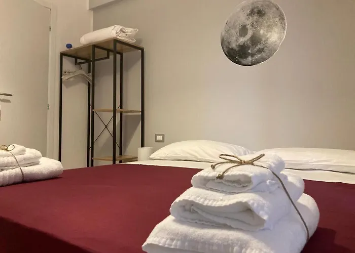 בית הארחה Gatto Bianco Picone 19 3*