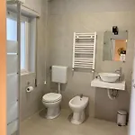 Gatto Bianco Picone 19 게스트하우스 3*